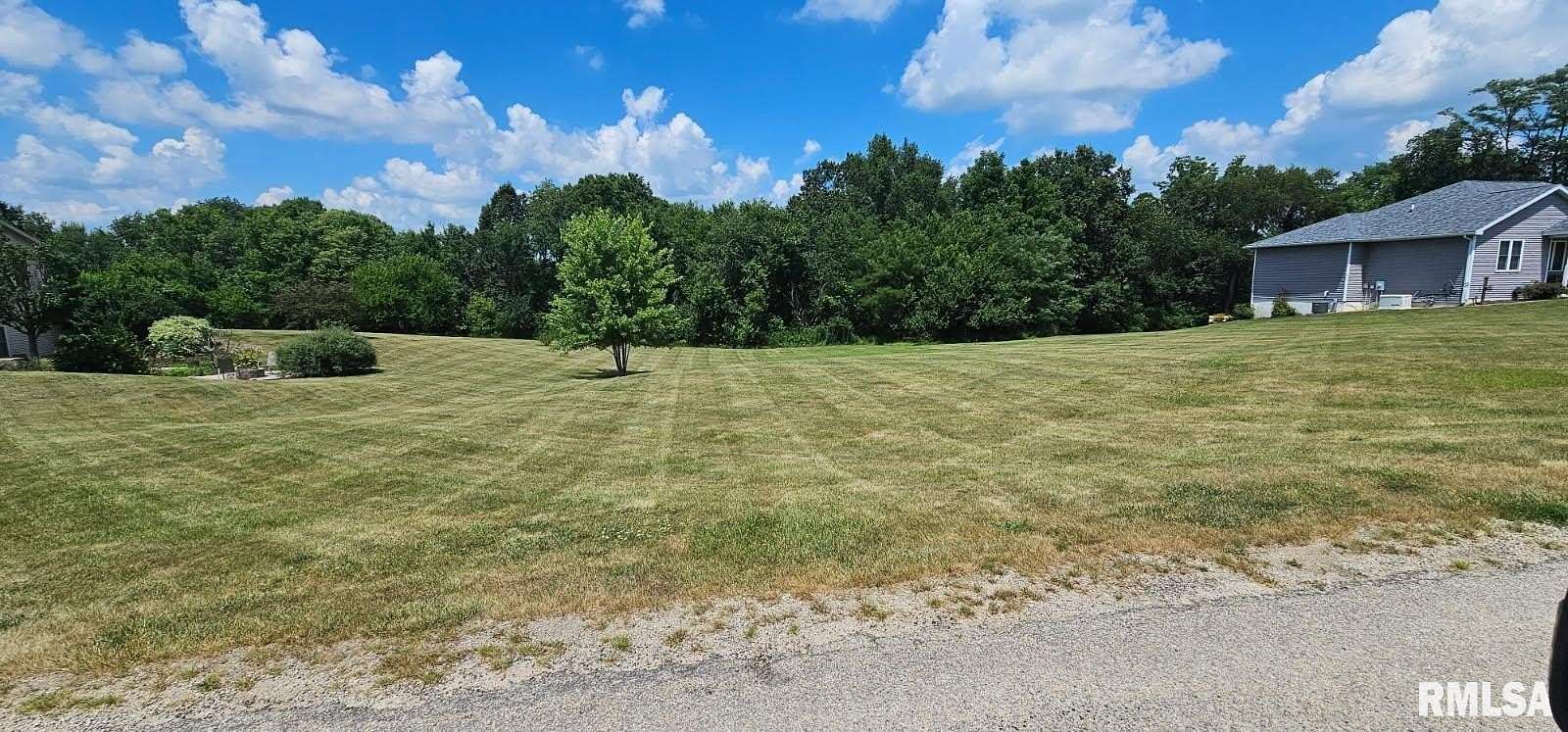 0.61 Acres of Residential Land for Sale in Williamsfield, Illinois