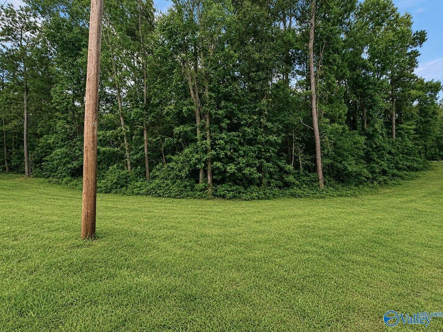 0.78 Acres of Land for Sale in Cedar Bluff, Alabama