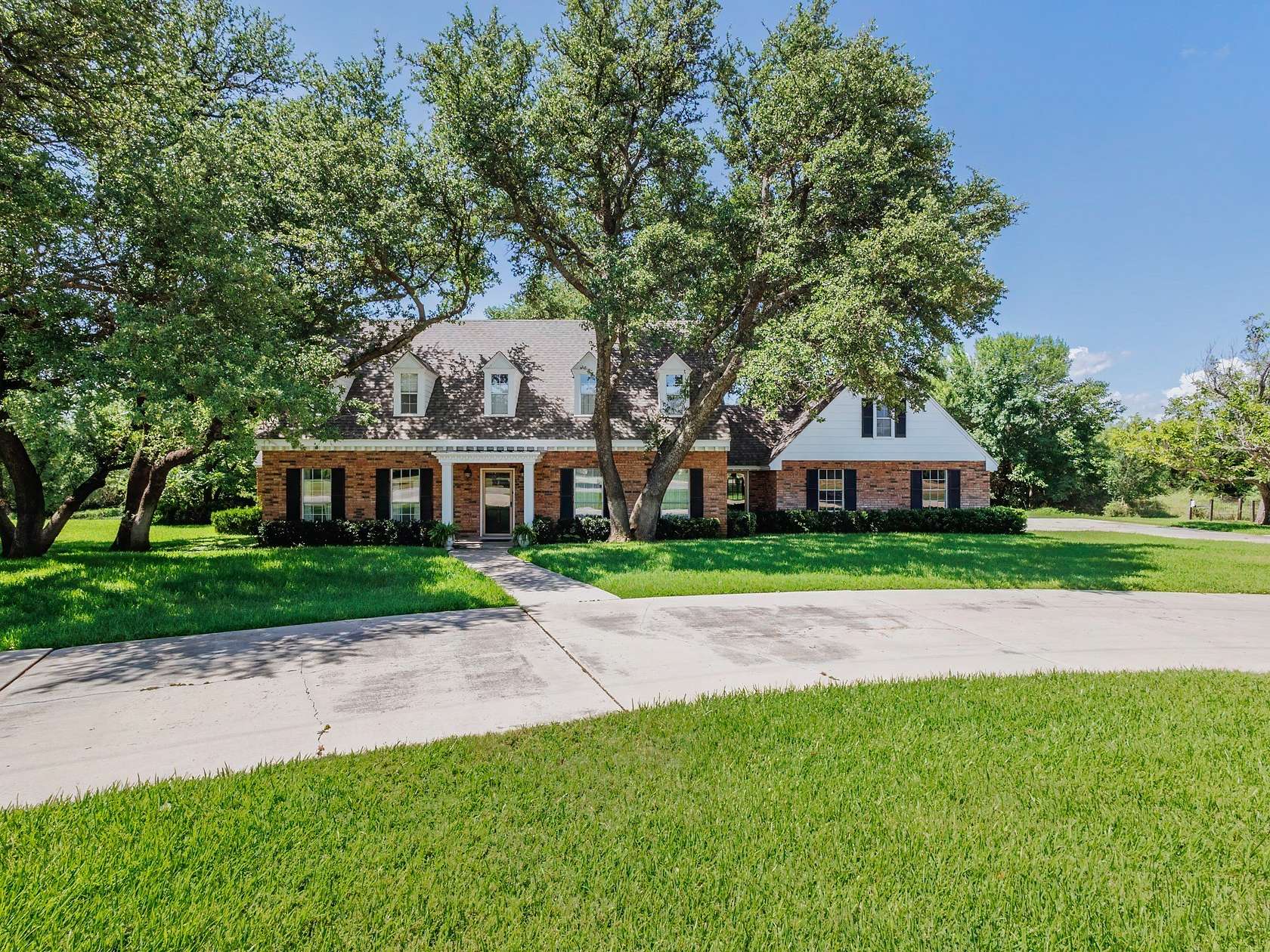 9 Acres of Land with Home for Sale in Brownwood, Texas