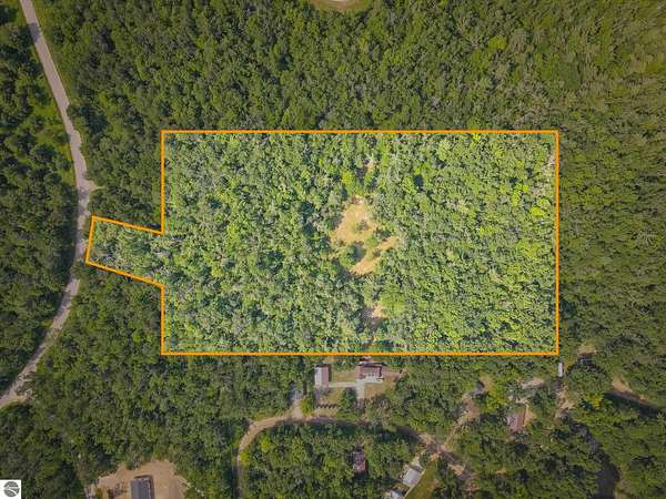 10 Acres of Recreational Land for Sale in Elmira, Michigan