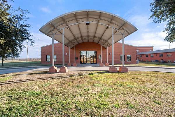 7 Acres of Commercial Land for Sale in Corsicana, Texas
