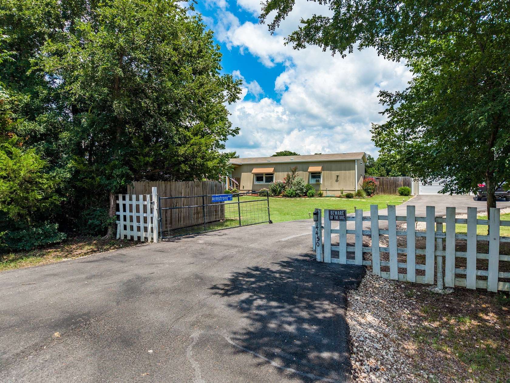 1.54 Acres of Land with Home for Sale in Campbell, Texas