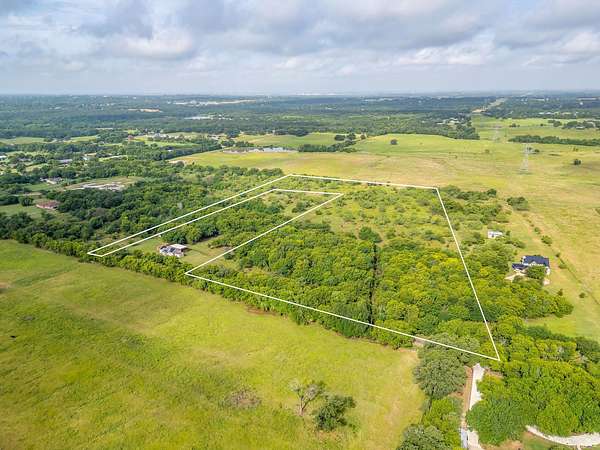 14 Acres of Land for Sale in Cleburne, Texas