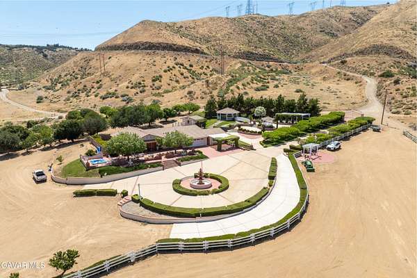 34.2 Acres of Land with Home for Sale in Palmdale, California