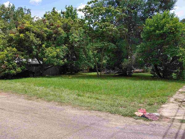 0.23 Acres of Residential Land for Sale in Paris, Texas