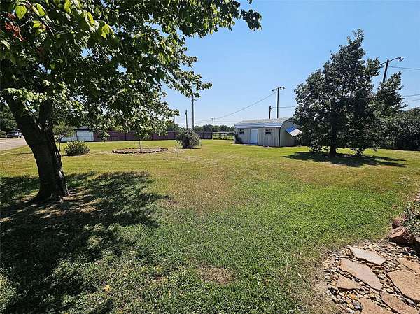 0.25 Acres of Residential Land for Sale in Groesbeck, Texas