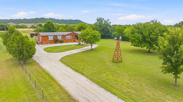 4.5 Acres of Land with Home for Sale in Granbury, Texas