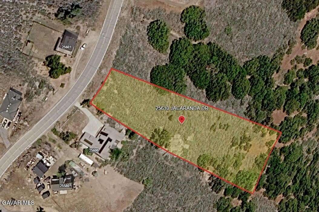 1.3 Acres of Land for Sale in Tehachapi, California
