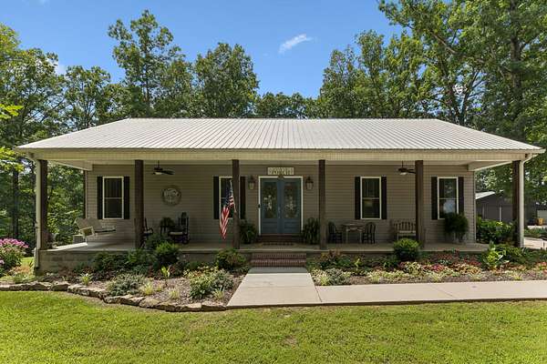 4.89 Acres of Land with Home for Sale in Lawrenceburg, Tennessee