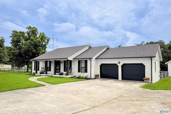 5.8 Acres of Land with Home for Sale in Decatur, Alabama