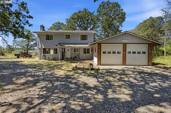 9.32 Acres of Land with Home for Sale in Scio, Oregon