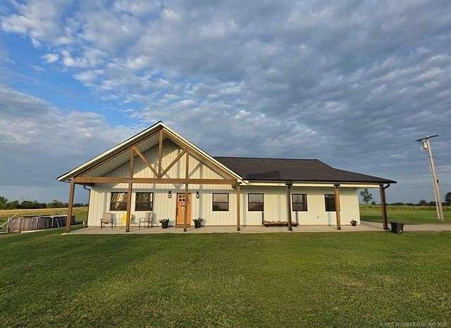 120 Acres of Land with Home for Sale in Morris, Oklahoma