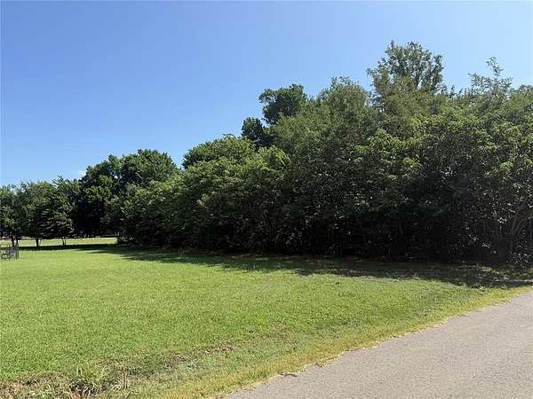 0.16 Acres of Residential Land for Sale in Crescent, Oklahoma