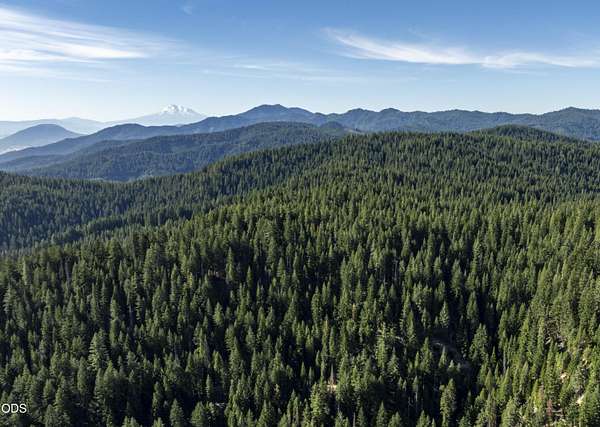 897 Acres of Recreational Land with Home for Sale in Ashland, Oregon