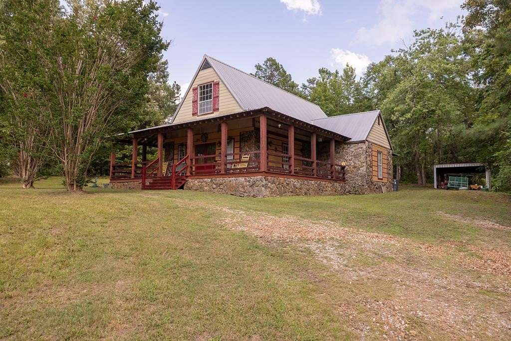 2 Acres of Land with Home for Sale in Abbeville, Mississippi