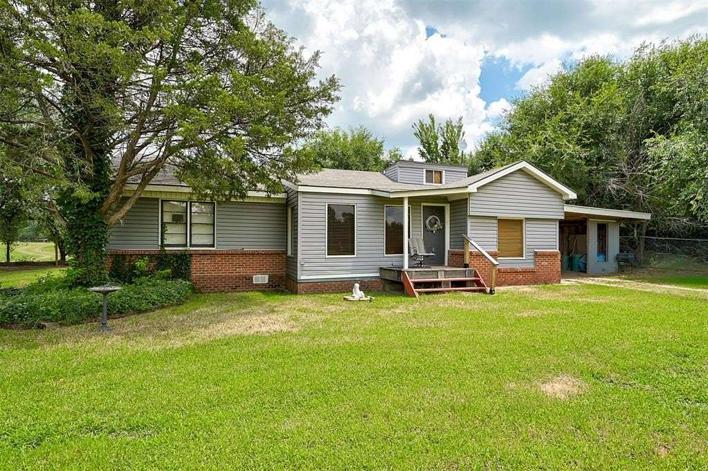 1.23 Acres of Land with Home for Sale in Edmond, Oklahoma