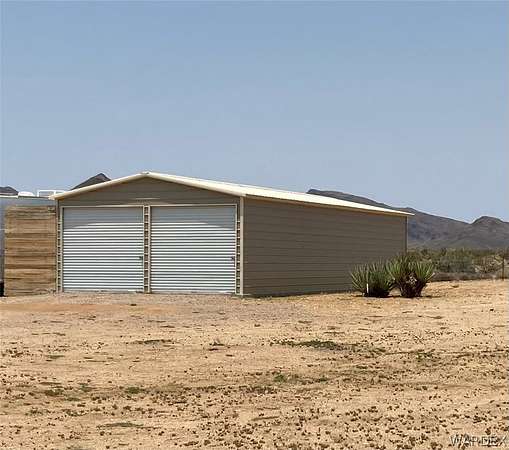 2 Acres of Residential Land for Sale in Golden Valley, Arizona