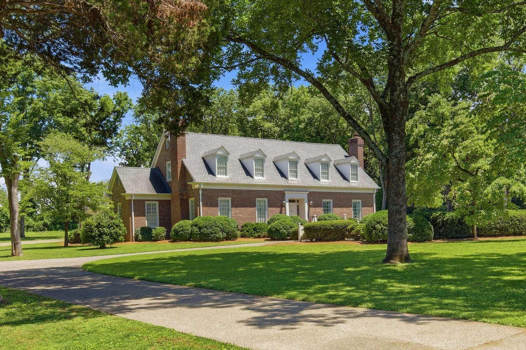 1.78 Acres of Land with Home for Sale in Nashville, Tennessee