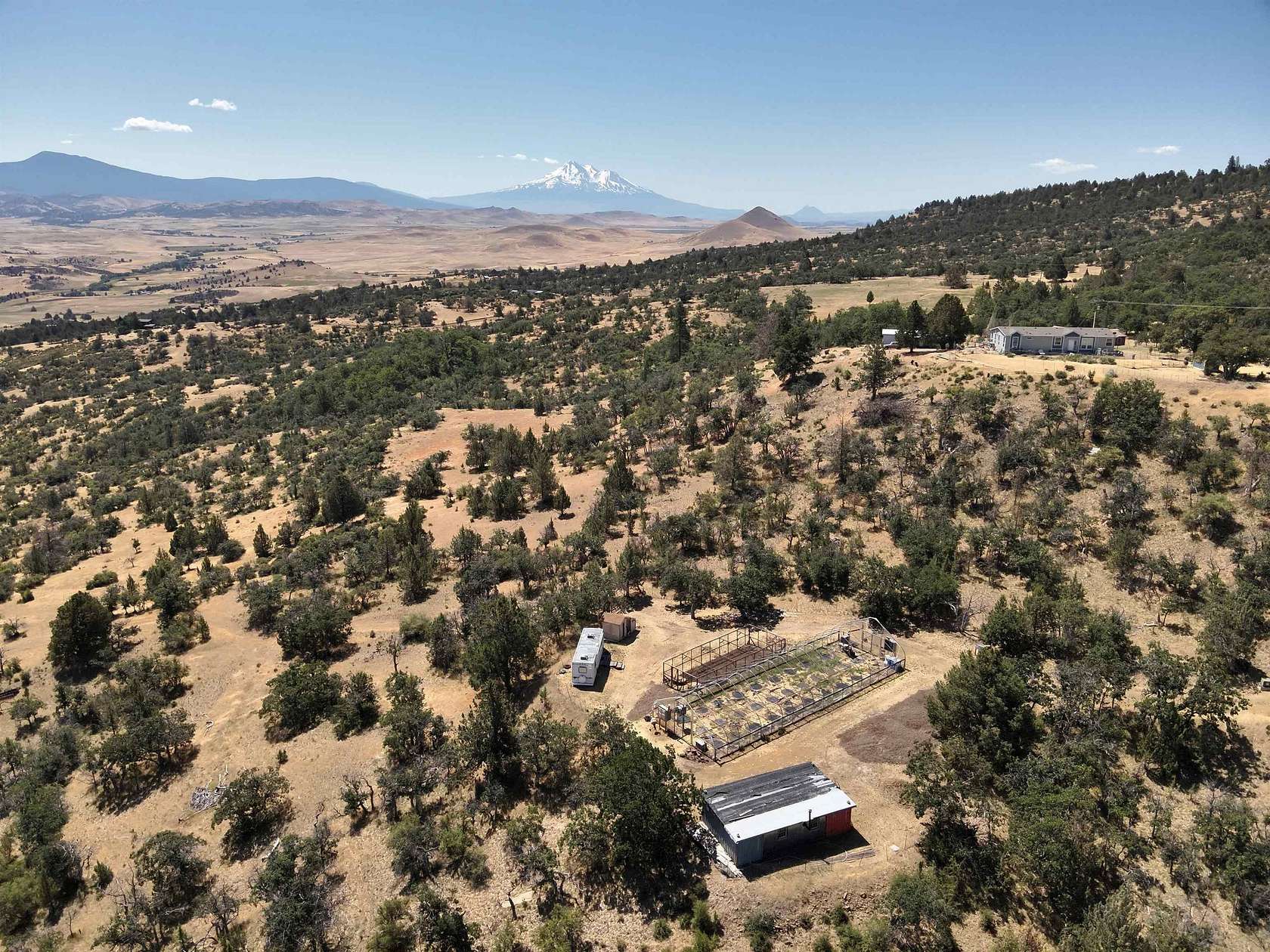 39.3 Acres of Land for Sale in Montague, California