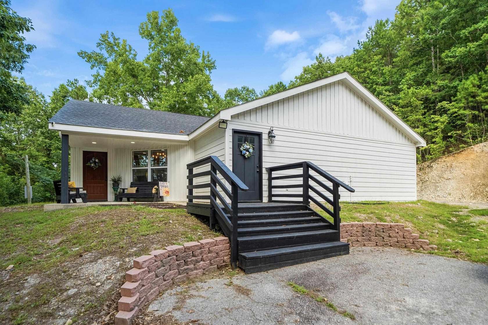5 Acres of Land with Home for Sale in Hot Springs Village, Arkansas