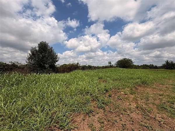 9.77 Acres of Land for Sale in Durant, Oklahoma