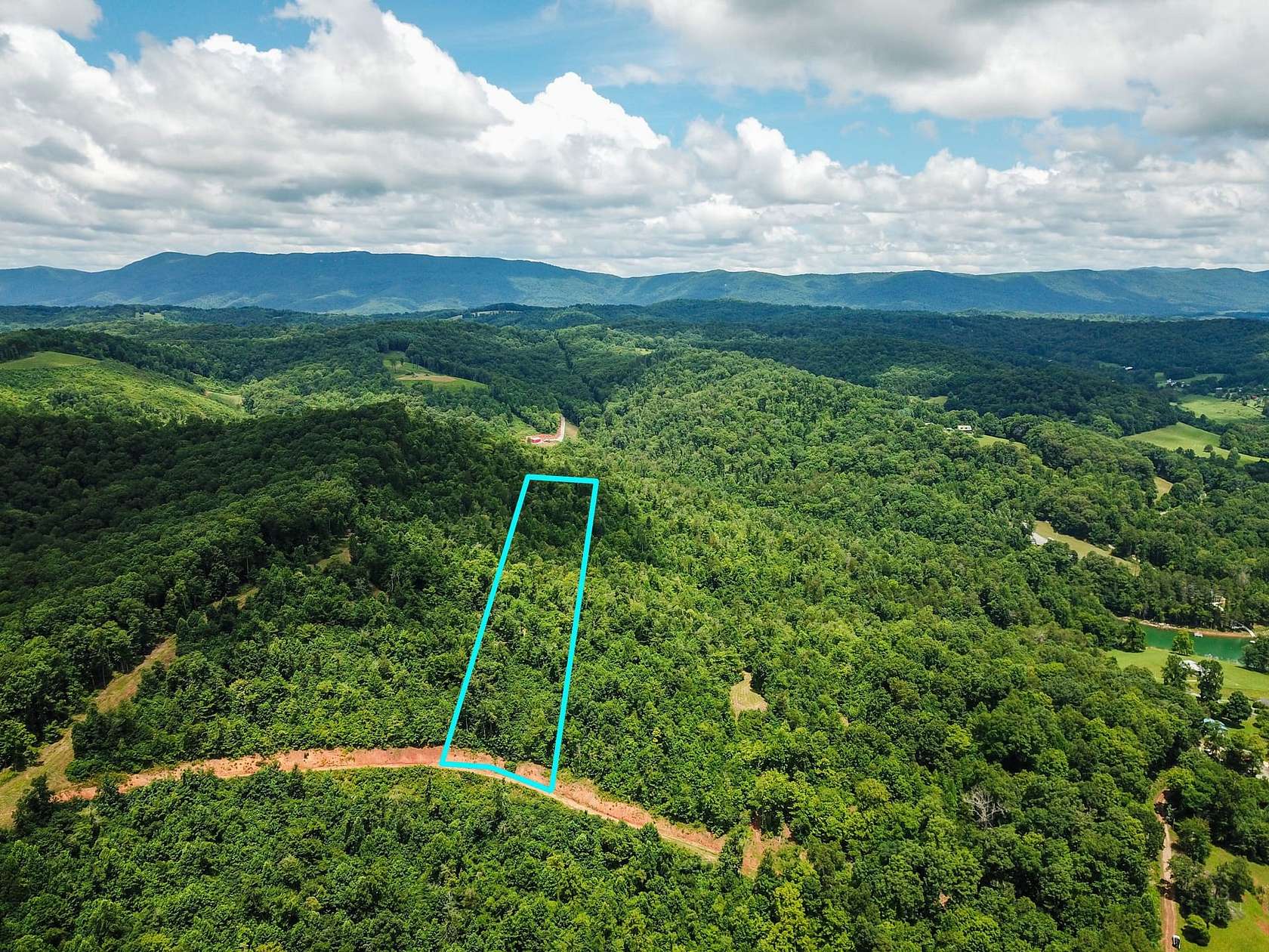 5.1 Acres of Land for Sale in Speedwell, Tennessee