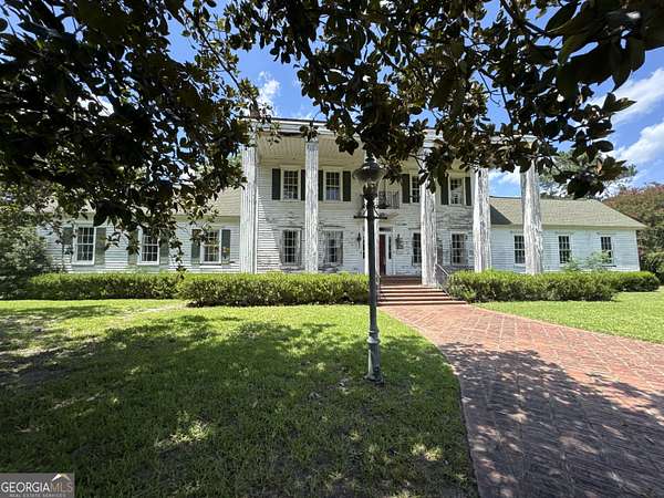 8.33 Acres of Land with Home for Sale in Metter, Georgia