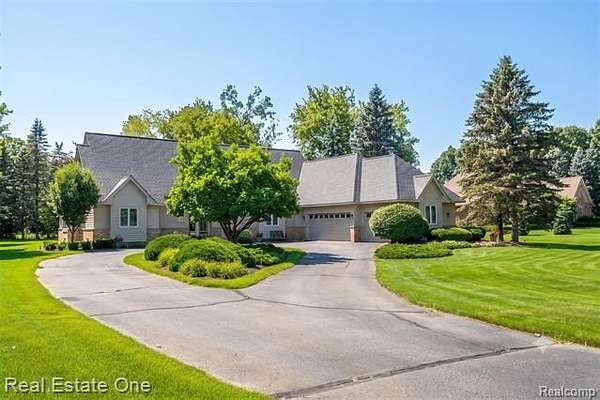 1.53 Acres of Land with Home for Sale in Clarkston, Michigan
