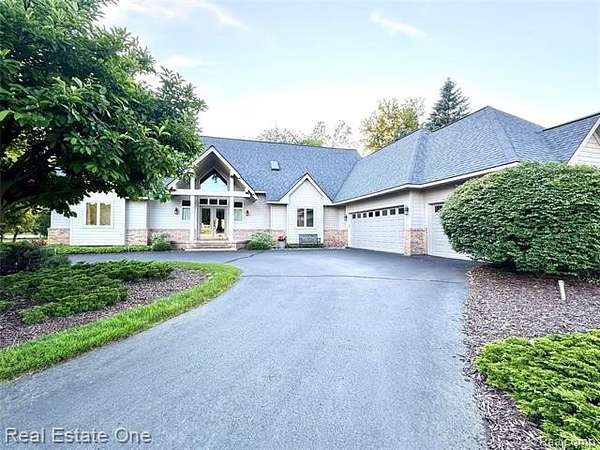 1.53 Acres of Land with Home for Sale in Clarkston, Michigan
