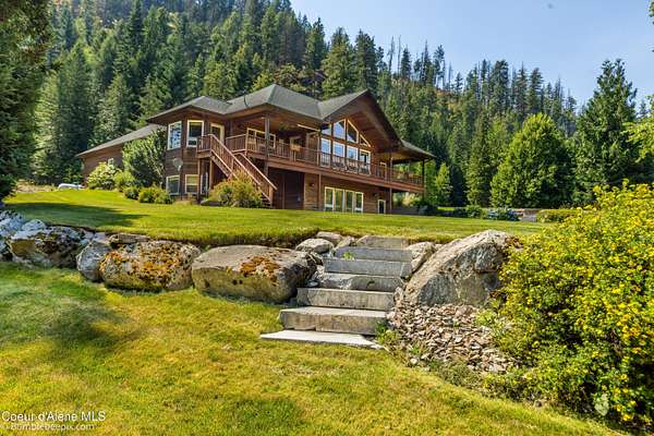 1.63 Acres of Land with Home for Sale in Sagle, Idaho