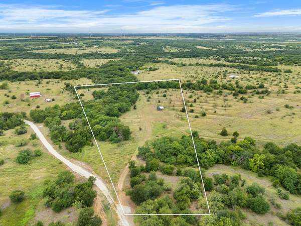 11 Acres of Land for Sale in Hubbard, Texas