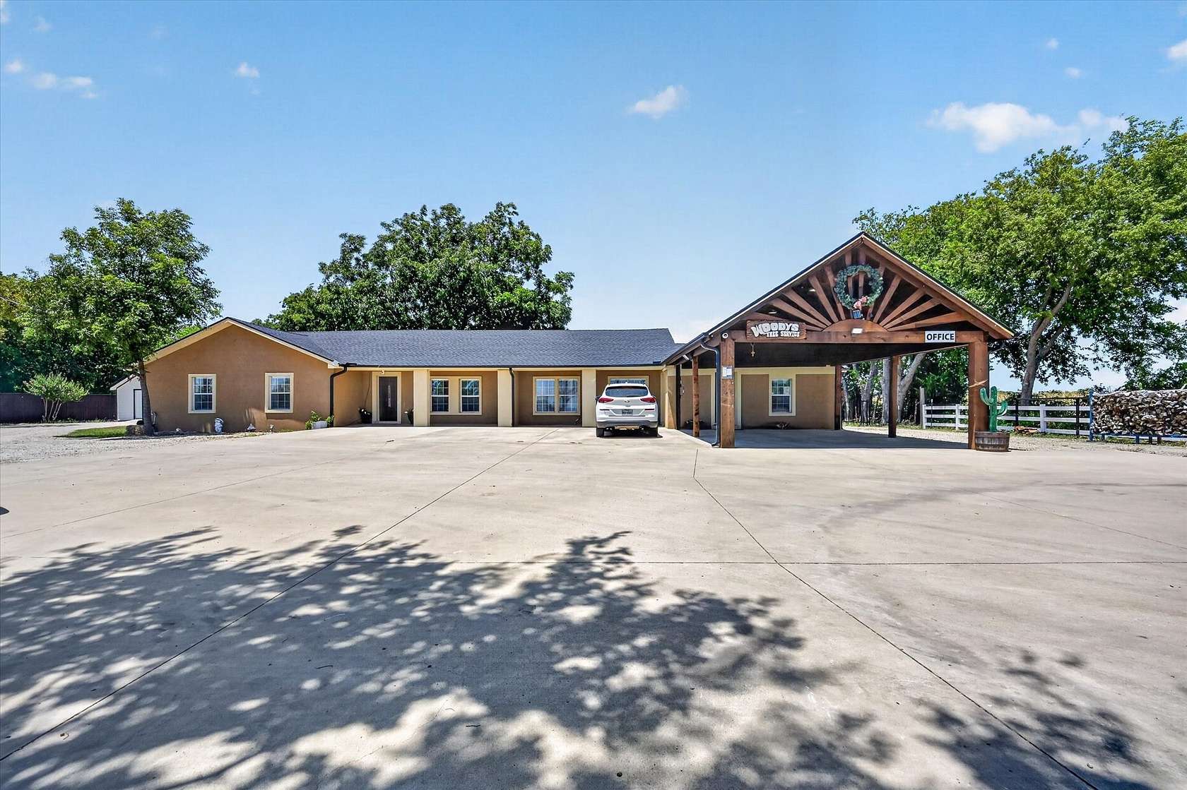1.5 Acres of Land with Home for Sale in Sanger, Texas
