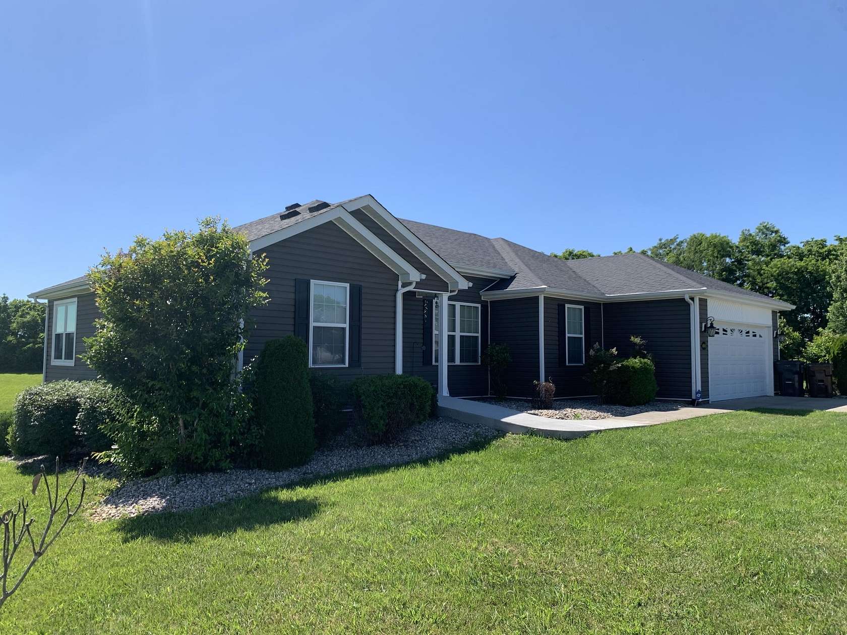 1.9 Acres of Land with Home for Sale in Berea, Kentucky