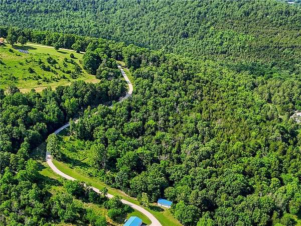 5.15 Acres of Residential Land for Sale in Eureka Springs, Arkansas