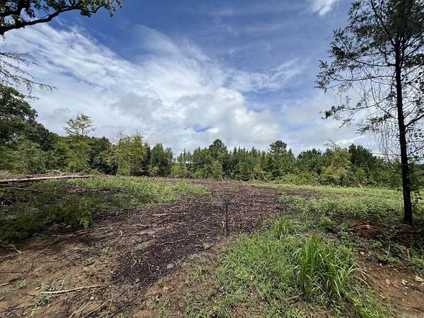 8 Acres of Residential Land for Sale in Vilonia, Arkansas
