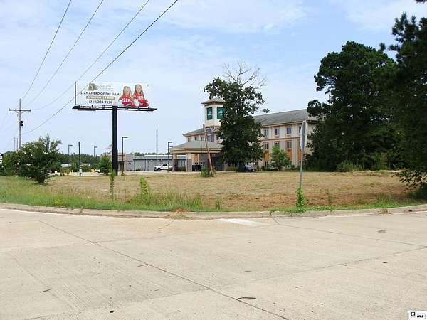 0.88 Acres of Commercial Land for Sale in Jonesboro, Louisiana