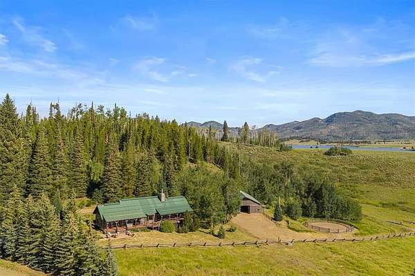 52.9 Acres of Land with Home for Sale in Clark, Colorado