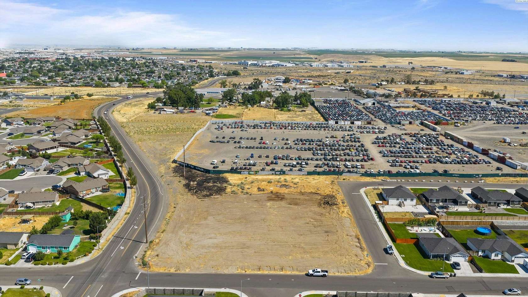1.15 Acres of Commercial Land for Sale in Pasco, Washington
