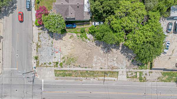0.17 Acres of Mixed-Use Land for Sale in San Antonio, Texas