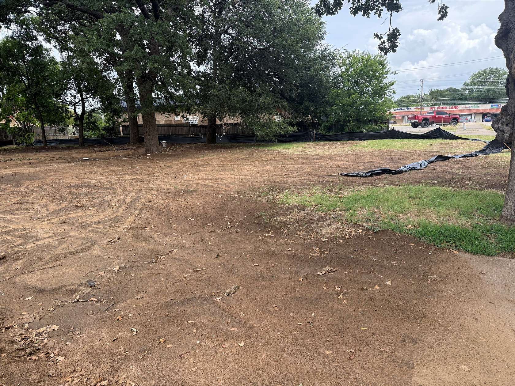 0.48 Acres of Mixed-Use Land for Sale in Arlington, Texas