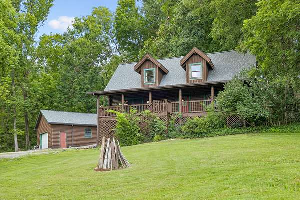 5 Acres of Land with Home for Sale in Cottontown, Tennessee