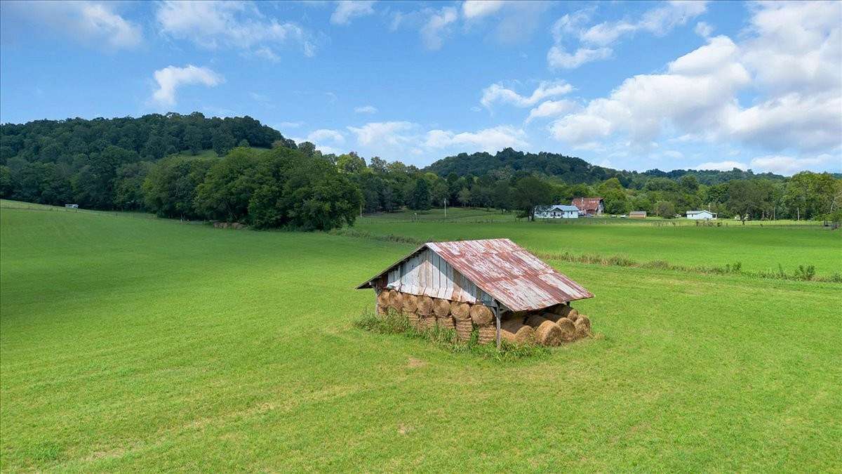 23.8 Acres of Land for Sale in Wartrace, Tennessee