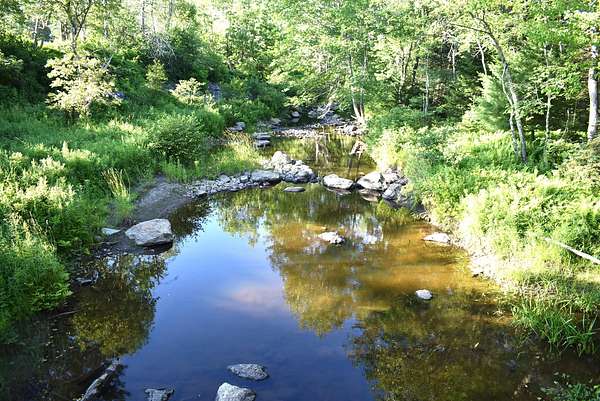 139 Acres of Recreational Land for Sale in Knox Town, Maine