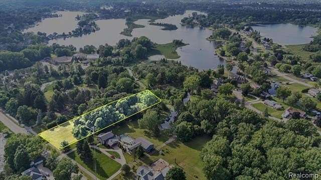 2.2 Acres of Residential Land for Sale in Oxford, Michigan