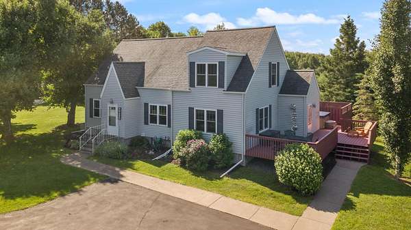 2 Acres of Land with Home for Sale in Duluth, Minnesota