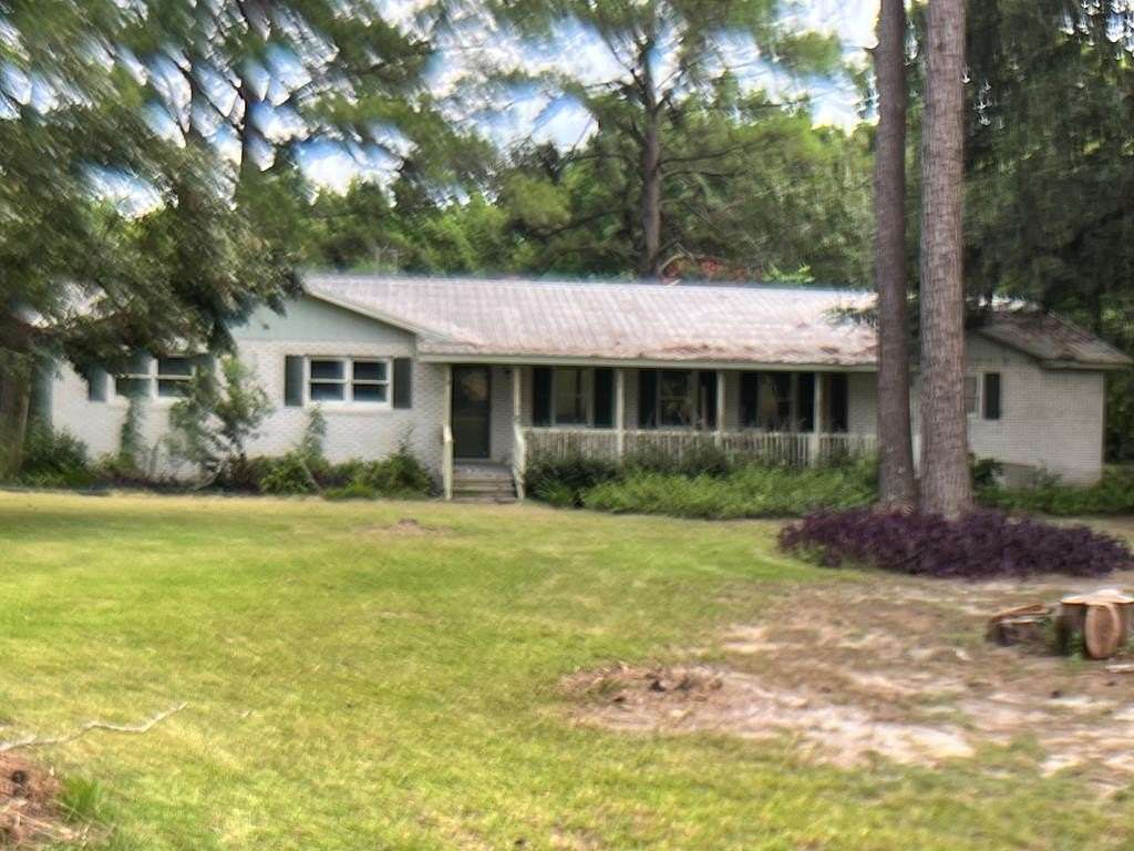 7.5 Acres of Land with Home for Sale in Adel, Georgia