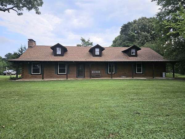 5.18 Acres of Land with Home for Sale in Marshall, Texas