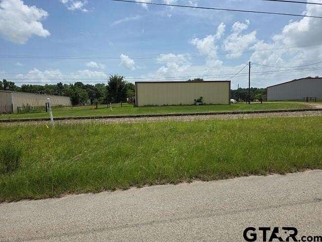 2.5 Acres of Improved Commercial Land for Sale in Henderson, Texas