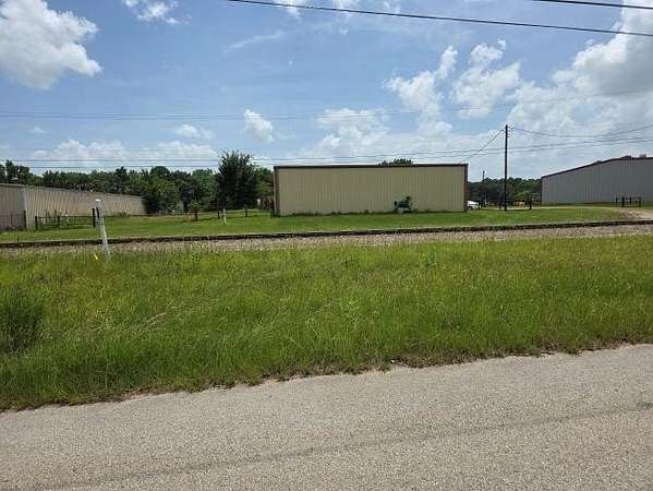 2.5 Acres of Commercial Land for Sale in Henderson, Texas