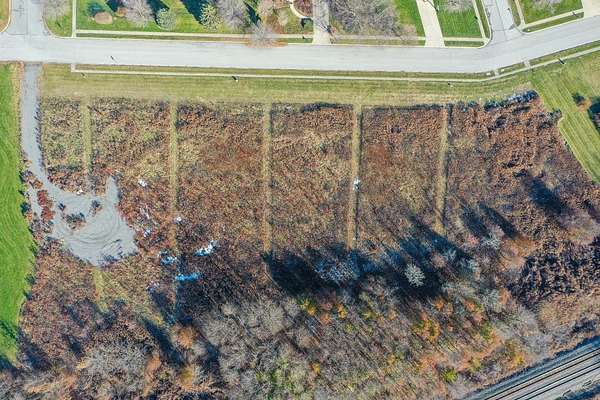 1.32 Acres of Residential Land for Sale in Chesterton, Indiana